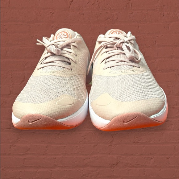 New Women’s Size 10 Pink Oxford Nike City Rep TR Training Shoes DA1351 604 - Picture 2 of 9